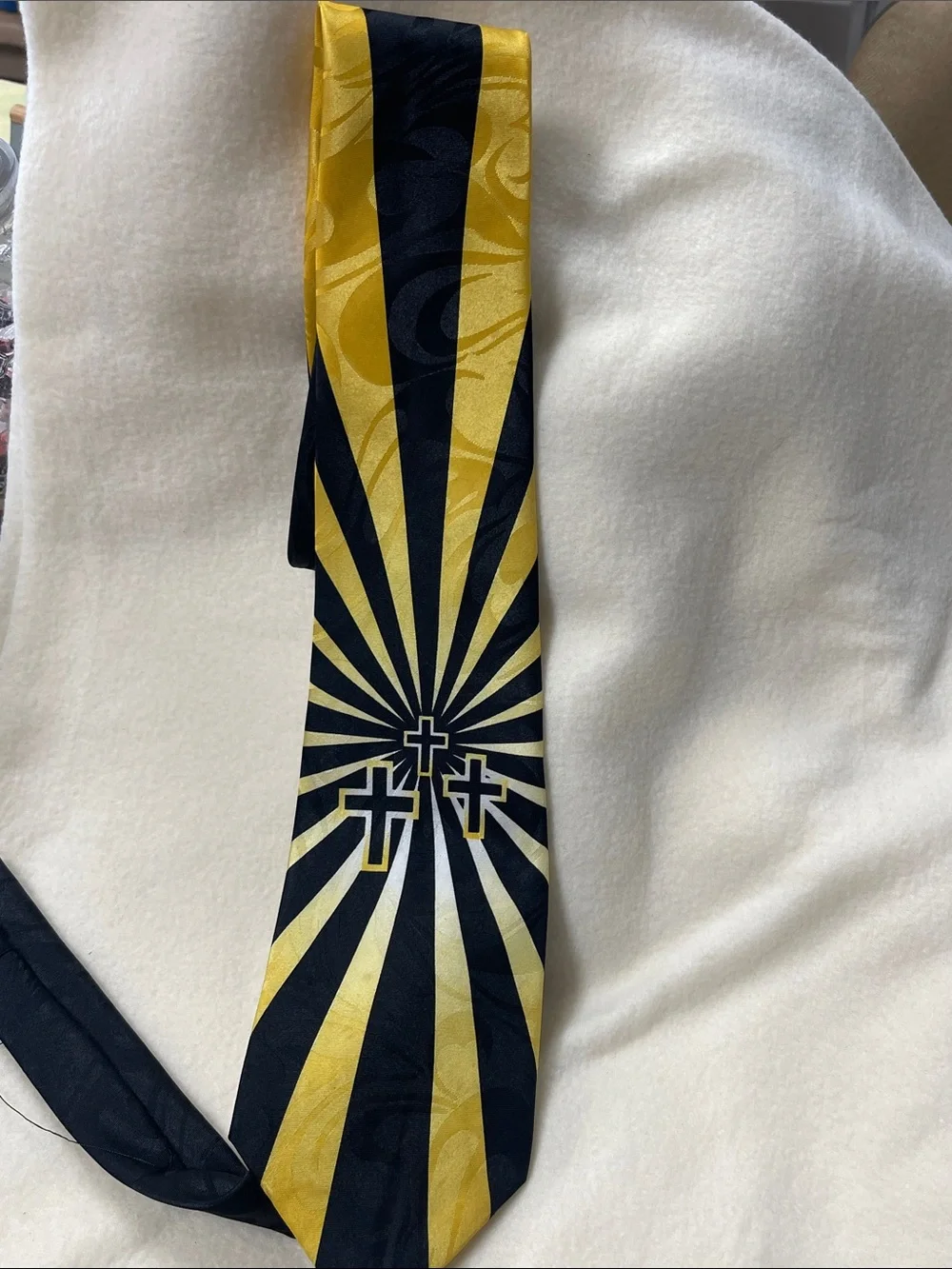 Gospel Men's Yellow & Black Graphic Tie with Cross Motif